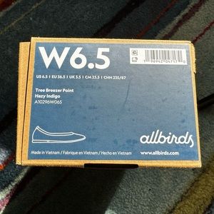 Allbirds - Women’s Tree Breezer Point - Size 6.5 - Hazy Indigo - New In Box